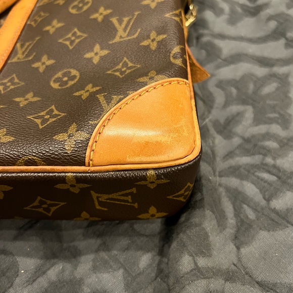 Authentic Louis Vuitton Business Bag - Picture 3 of 7